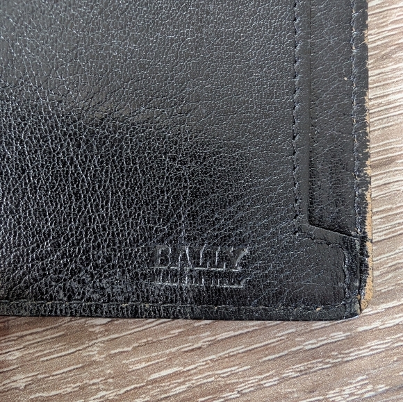 BALLY Black Leather Bifold Wallet Billfold Embossed Mens Made In Italy - Picture 8 of 8